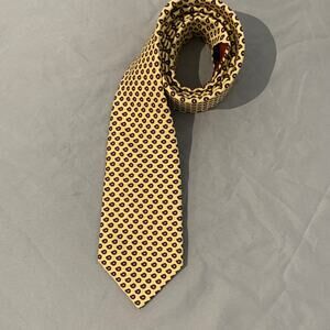 VTG Gorsart Clothes New York Yellow Paisley All Silk Hand Printed in England tie